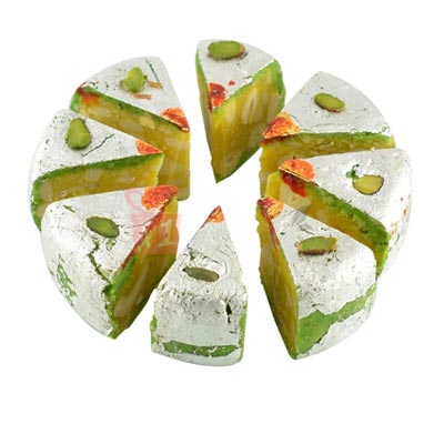 Kaju Diamond Cake