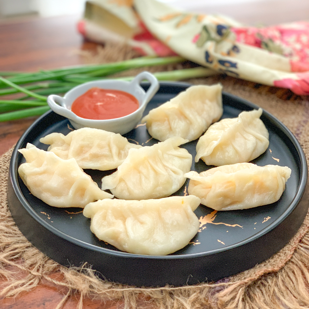 Veg Steamed Momos (4 Pcs)